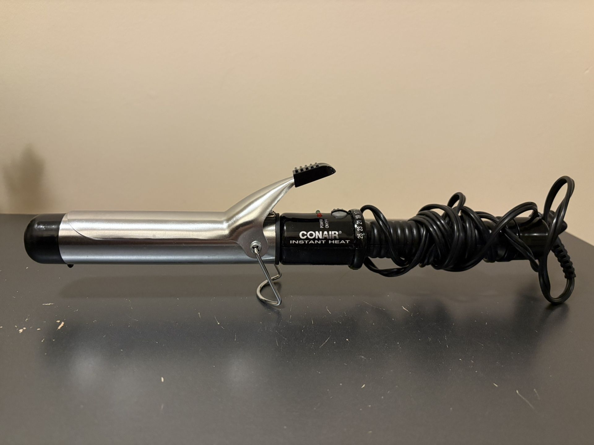 Conair Instant Heat Curling Iron 1 1/4”
