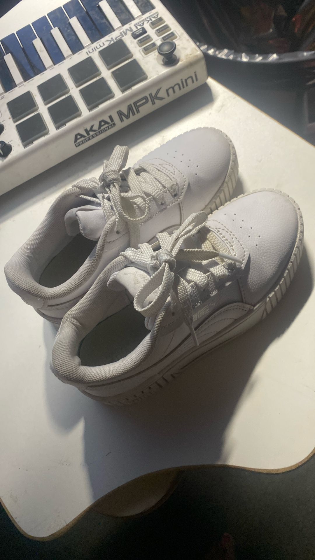 Pumas Girls Size 13c