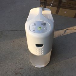Dehumidifiers/Clothes Dryer - Japanese -Excellent
