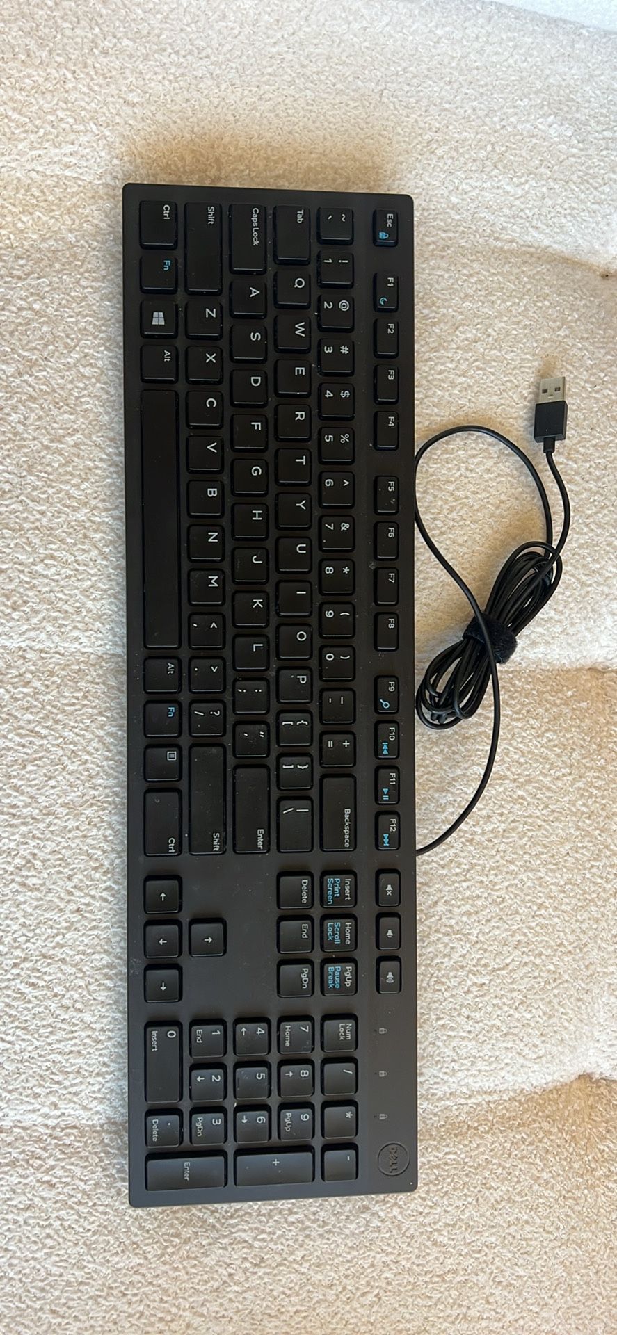 Dell KB216T Keyboard for Sale – Almost New, Works Perfectly Pickup in 98101 (Downtown Seattle)