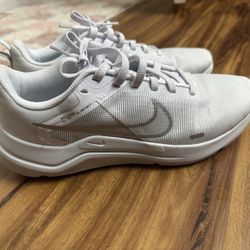 Women’s Nike shoes