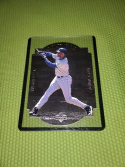Like Mint Ken Griffey Jr. Baseball Card 1997 Upper Deck Star Attractions #SA1
