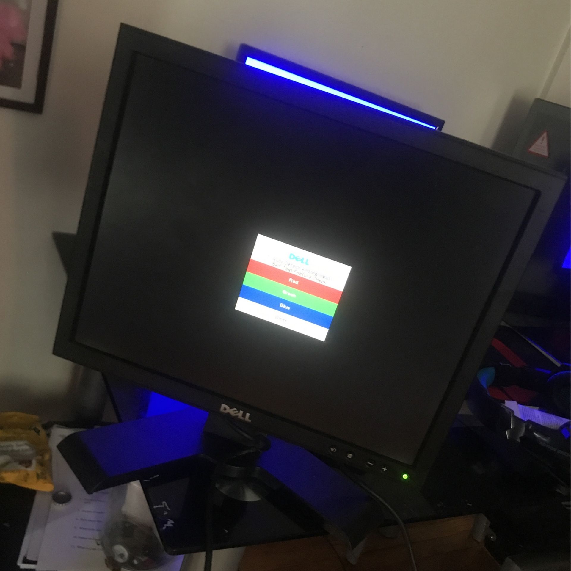 Adjustable Monitor Screen