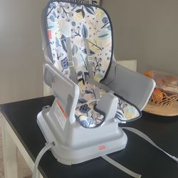 Fisher-price/ High Chair/booster Seat 