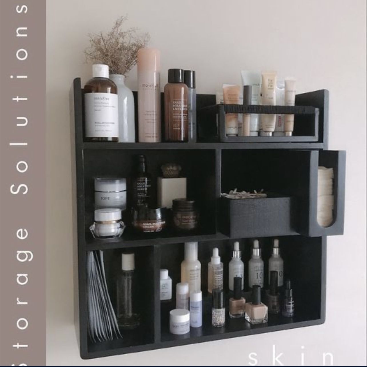 Minimalist Shelving Organizer