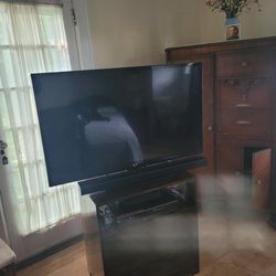 LG 47 TV (47LM4700) with Sound Bar