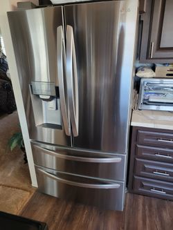 LG Refrigerator with Double Freezer