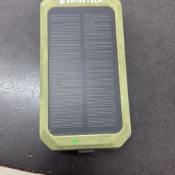 Swiss Tech Portable Solar Charger