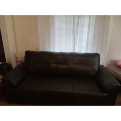 Leather Couch, Great Condition Dark Brown 6 Feet