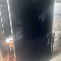 TVs For Fix Or Parts 