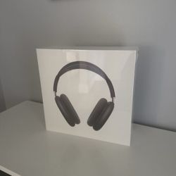 Black AirPods Pro Max Head Phones 