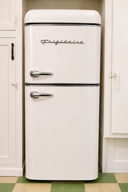 Retro style refrigerator *$200