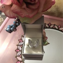 So Beautiful Sterling Silver Butterfly Ring !!!