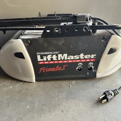 1/2 HP Chamberlain Belt Drive Garage Opener