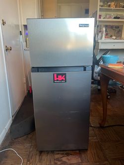 Mini fridge