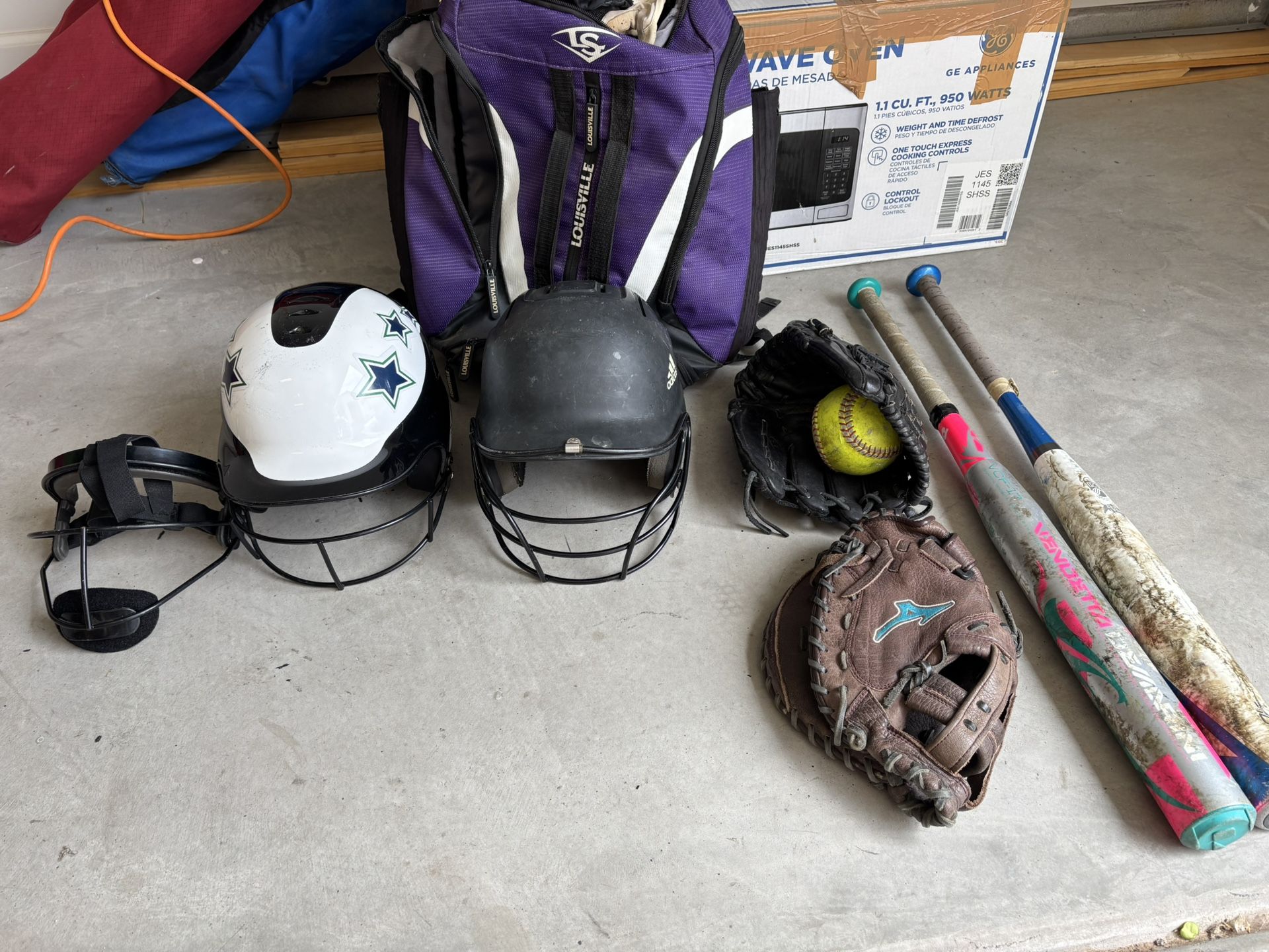 Girls Softball Equipment 🥎