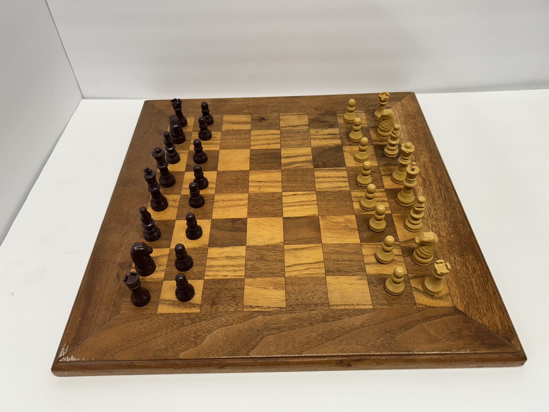 Wooden Chess Board w/plastic pieces