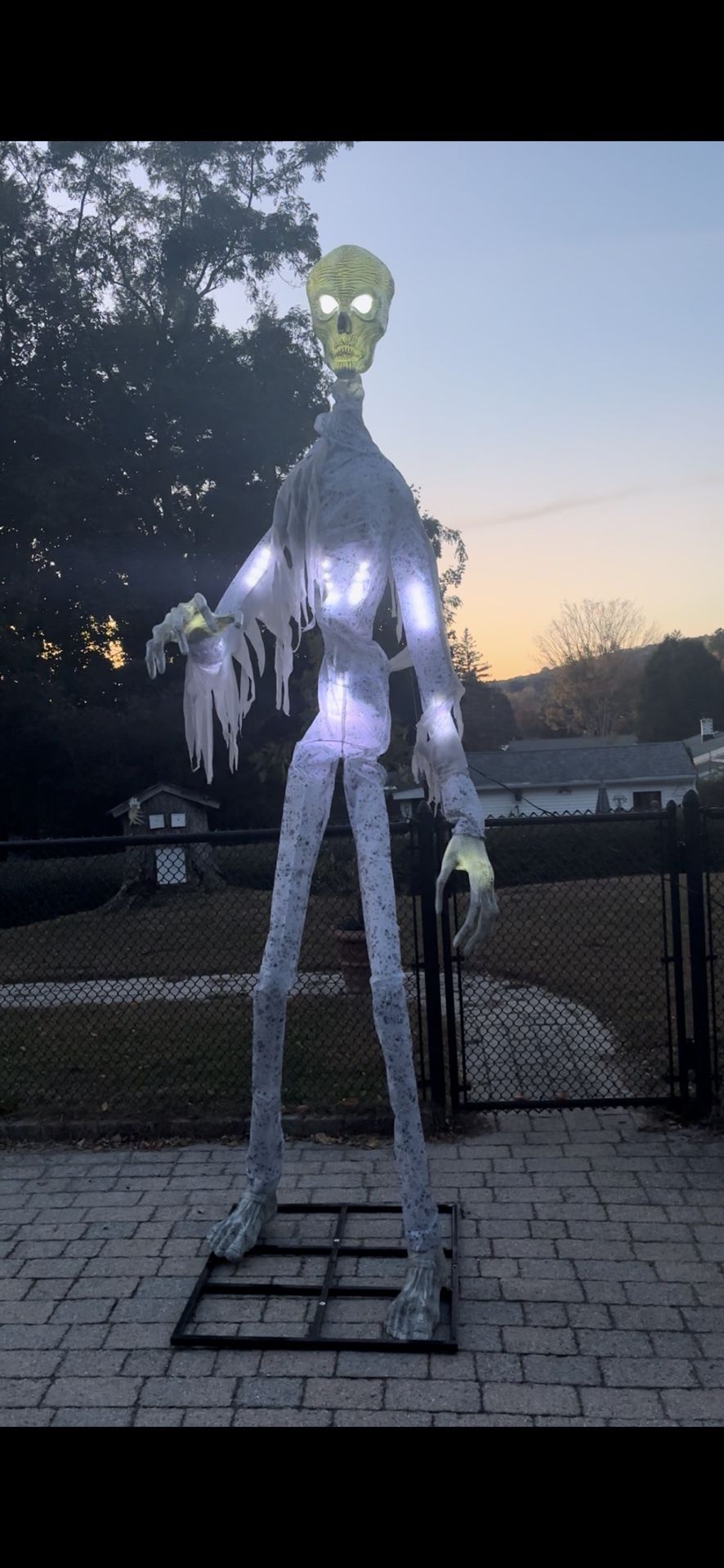 Giant Death Ray Animatronic 