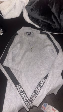 DKNY Sweater 
