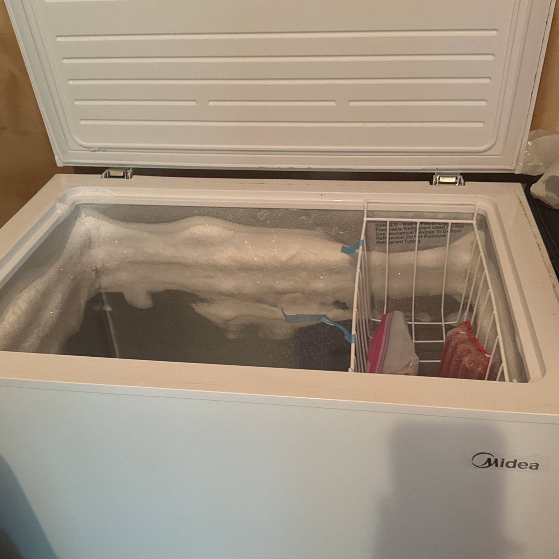 Deep Freezer (white) 3 Years Old (Midea) Brand