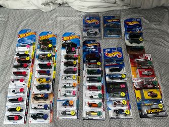 50 Hot Wheels Lot