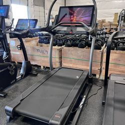 NordicTrack X32i Commercial Treadmill: NEW 0% Financing Available 