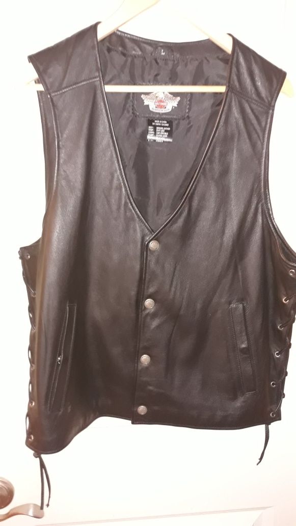 Mens Harley Davidson vest size Large