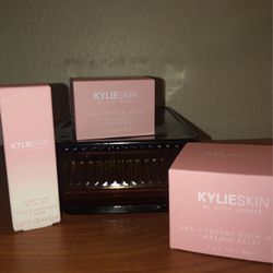 Brand NEW!!! ⬜️    KylieSkin by Kylie Jenner-Facial Care Products - Clarifying 