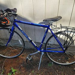 SPECIALIZED CROSSROADS BICYCLE 