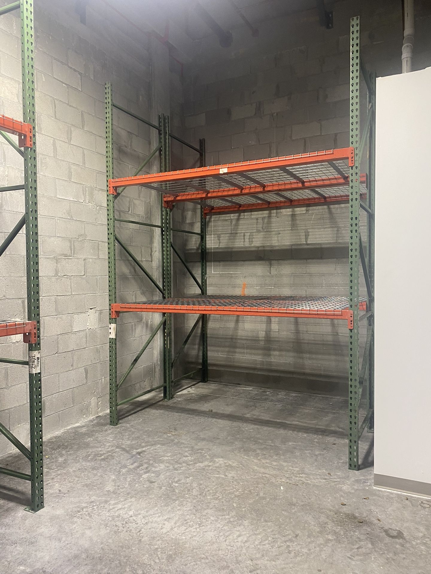 Pallet Racks Upright Beams Wire Decks Warehouse for Sale in Miami, FL ...