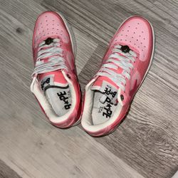 Pink Bapes Sneakers, Size women’s US 7