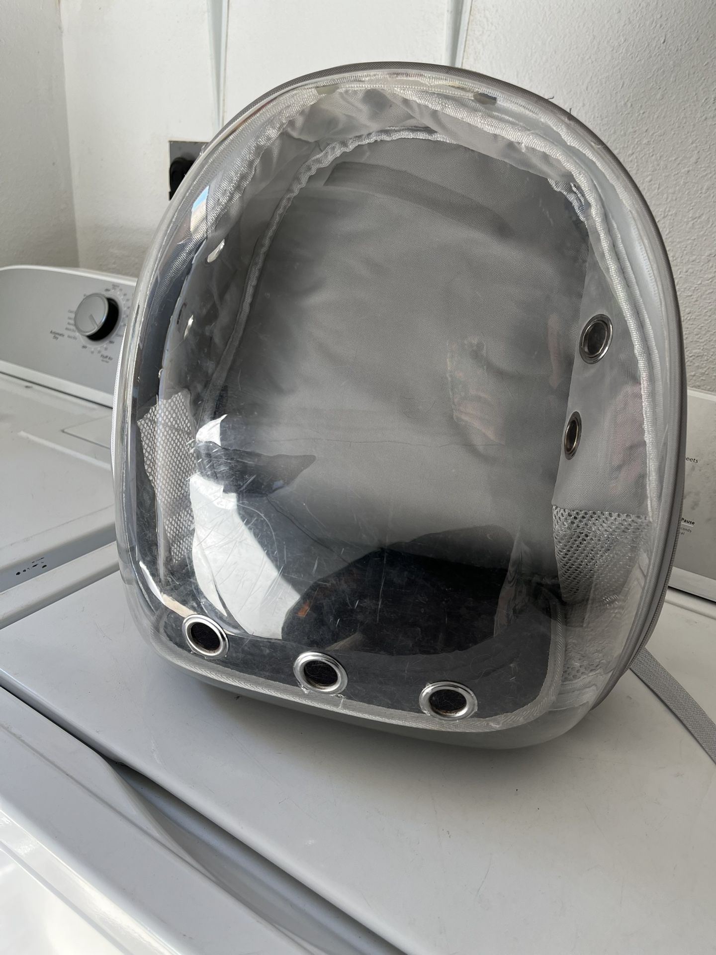 Bubble pet carrier backpack