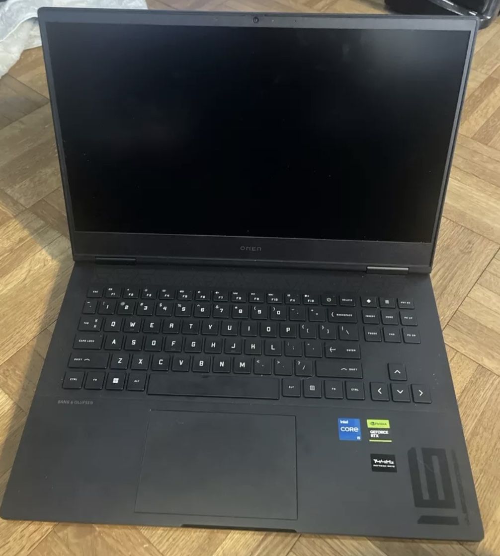 HP OMEN 16” Gaming Laptop Intel Core i7 7700HQ 16GB RAM 1000 GB HD