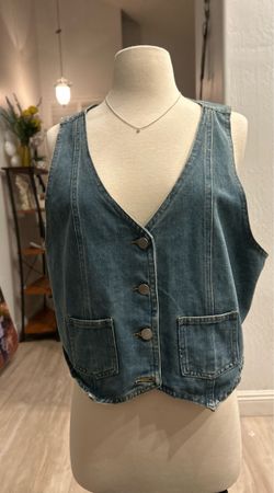 Women's Denim Button-Front Vest