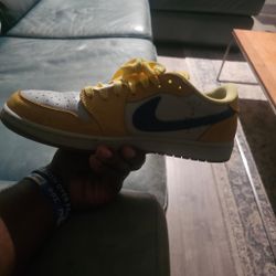 Jordan Aj 1 Retro Low Og Travis Scott Canary