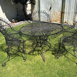 Wrought iron table & Chairs 