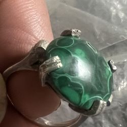 Antique Malachite Silver Ring say 7 1/2