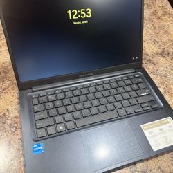 Asus Vivobook Laptop