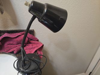 Desk lamp