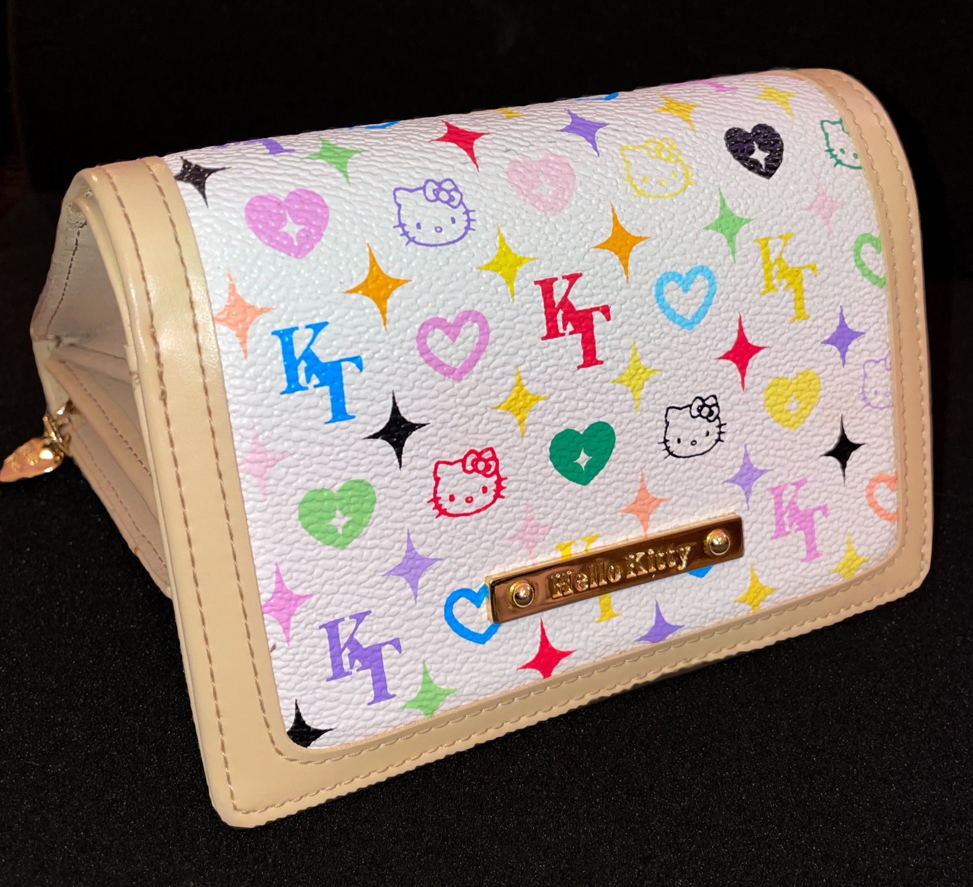 RARE Hello Kitty collectible y2k wallet by Sanrio SUPER CUTE retro