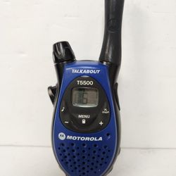 Motorola Talkabout T5500 2-Way Radio Walkie Talkie Blue 22 Channel with Clip