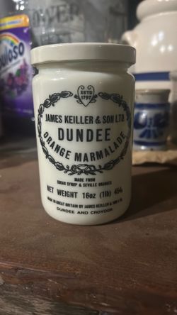 Antique Dundee orange marmalade 16 ounce milk glass jar