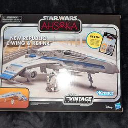 Star Wars New Republic E-wing & KE4-N4