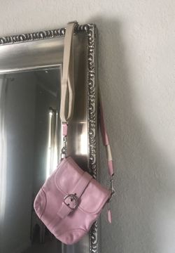 Authentic pink Coach messenger bag!