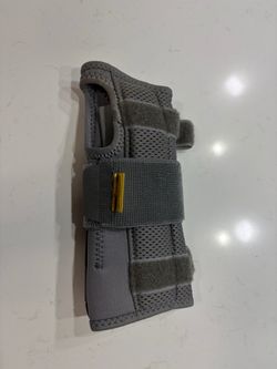 Carpal Tunnel Wrist Brace, Adjustable Wrist Support Brace, Night Wrist Sleep Supports (Right Hand)