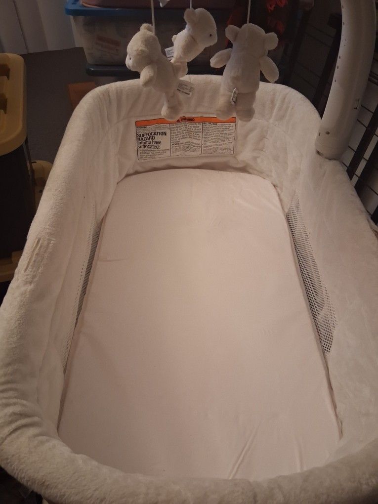 Great Condition Bassinet