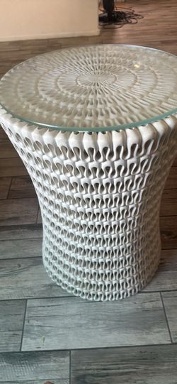End table