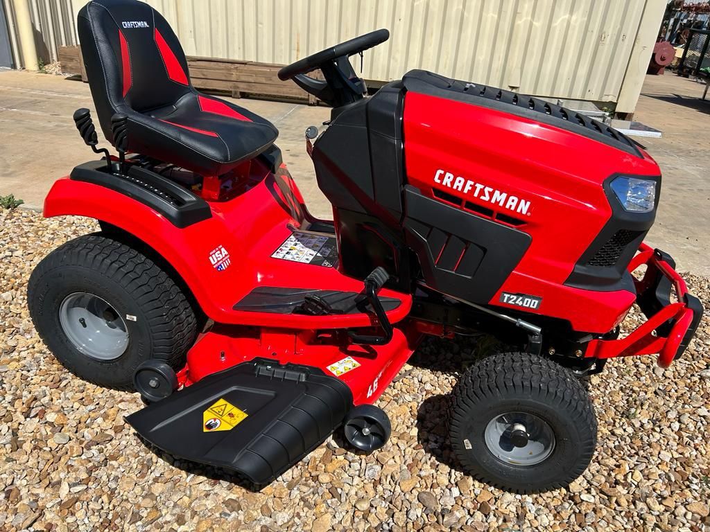 CRAFTSMAN T2400 Turn Tight 46-in 23-HP V-twin Riding Lawn Mower