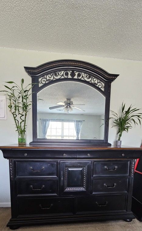 Dresser