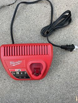 Milwaukee M12